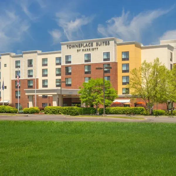 TownePlace Suites Latham Albany Airport exterior across the lawn